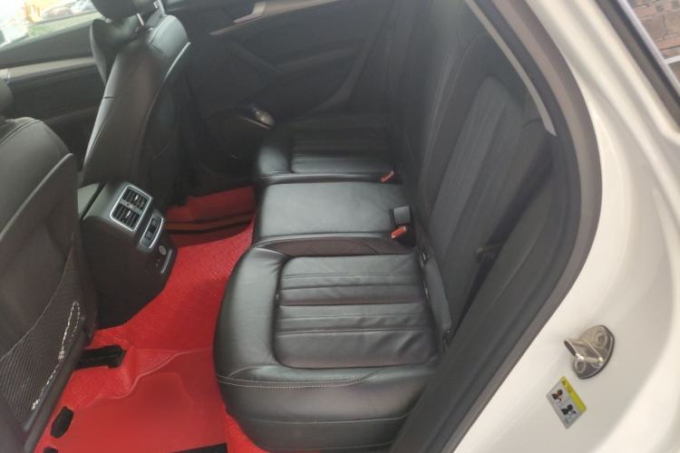Used Audi Q5L 2020 45 TFSI Prestige Fashion Model Left Rear Seat