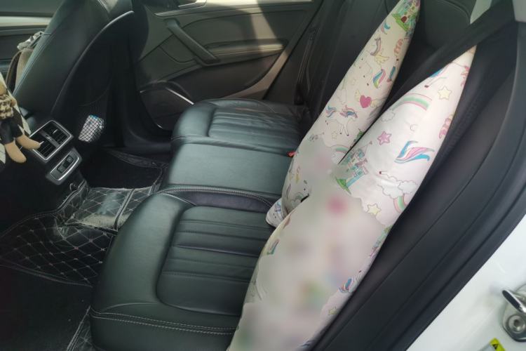 Used Audi Q5L  Left Rear Seat