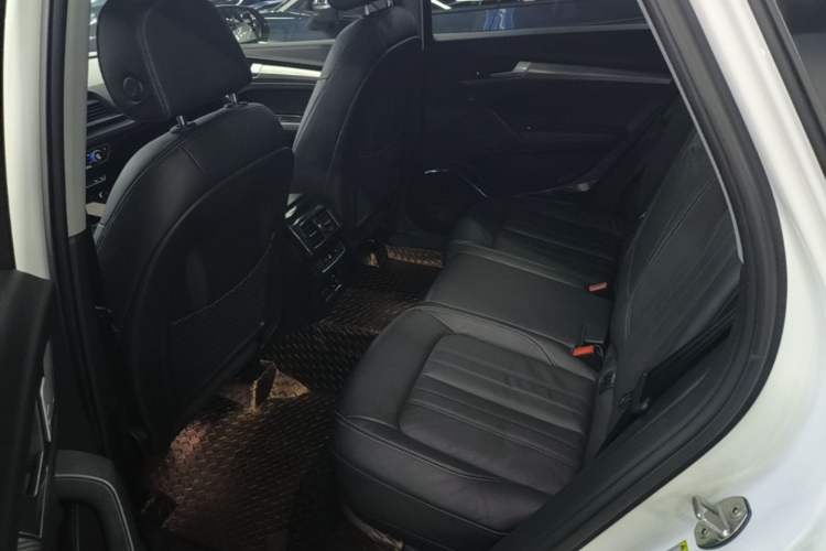 Used Audi Q5L 2020 45 TFSI Prestige Fashion Model Left Rear Seat
