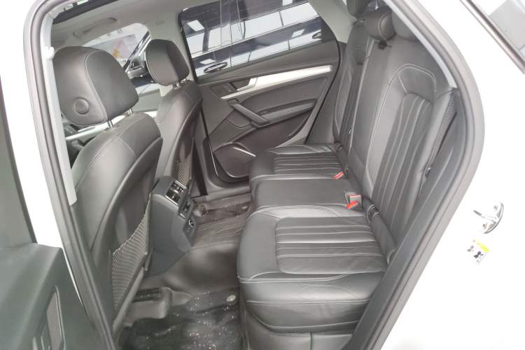Used Audi Q5L 2020 Updated 40 TFSI Prestige Fashion Edition Left Rear Seat