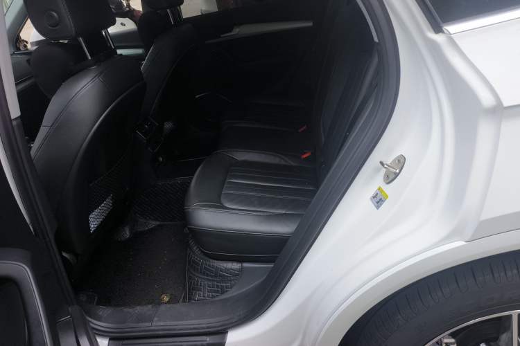 Used Audi Q5L 2020 Updated 40 TFSI Prestige Fashion Edition Left Rear Seat