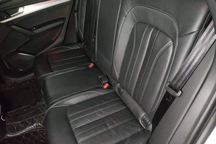 Used Audi Q5L 2020 Updated 40 TFSI Prestige Fashion Edition Left Rear Seat