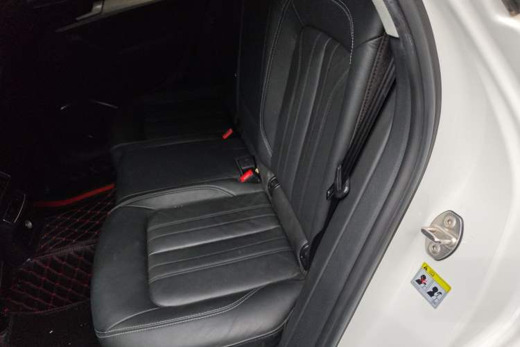 Used Audi Q5L 2020 40 TFSI Prestige Fashion Edition Left Rear Seat