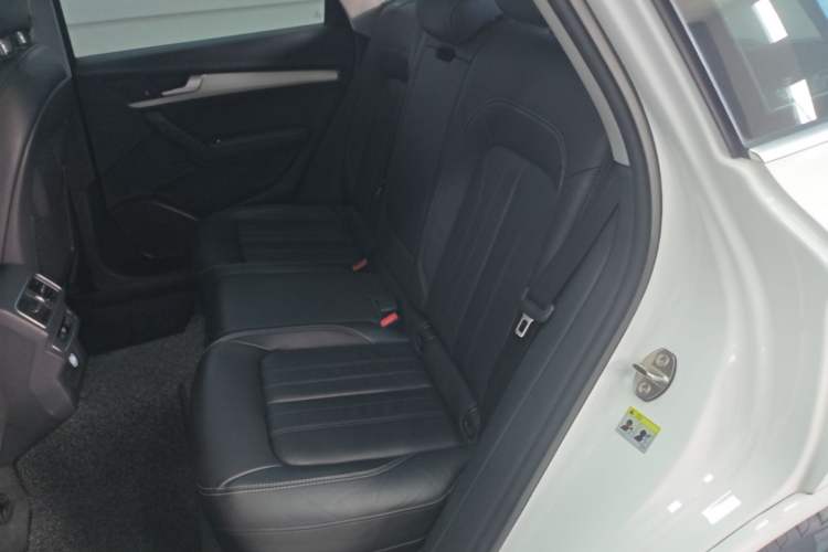 Used Audi Q5L 2020 Updated 40 TFSI Prestige Fashion Edition Left Rear Seat
