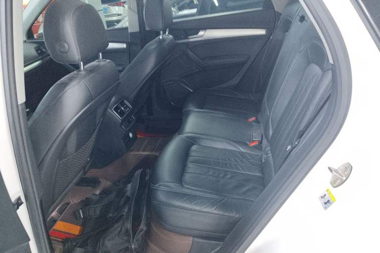 Used Audi Q5L 2020 Updated 40 TFSI Prestige Fashion Edition Left Rear Seat