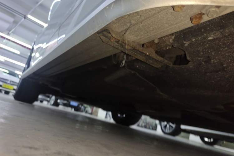 Used Audi Q5L 2020 Updated 40 TFSI Prestige Fashion Edition Left Side Sill