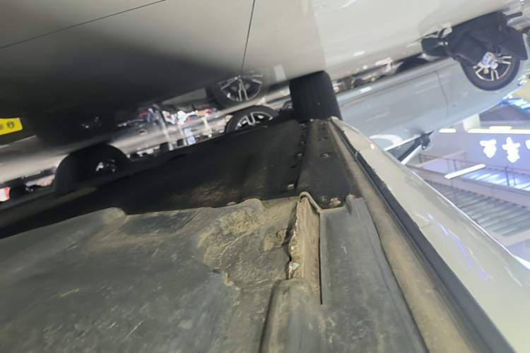 Used Audi Q5L 2020 Updated 40 TFSI Prestige Fashion Edition Left Side Sill