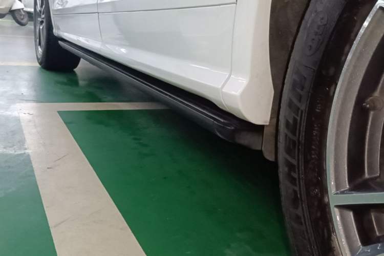 Used Audi Q5L 2020 Updated 40 TFSI Prestige Fashion Edition Left Side Sill