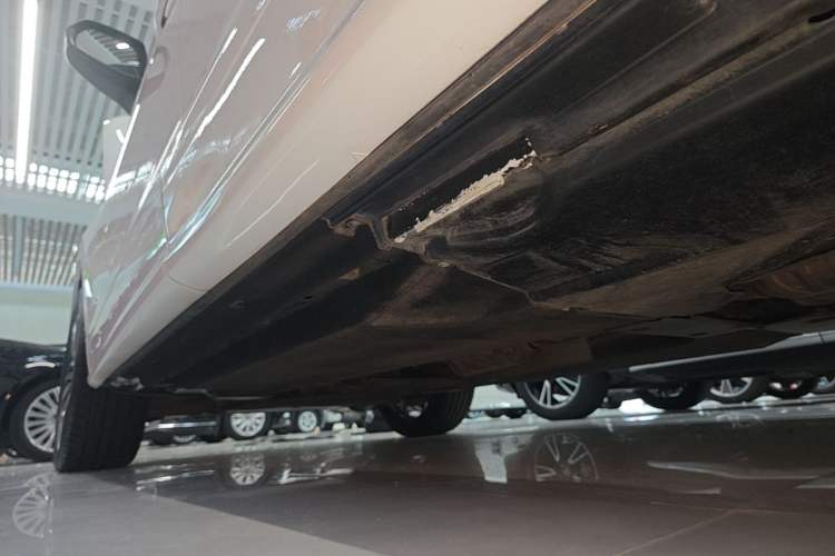 Used Audi Q5L 2020 Updated 40 TFSI Prestige Fashion Edition Left Side Sill