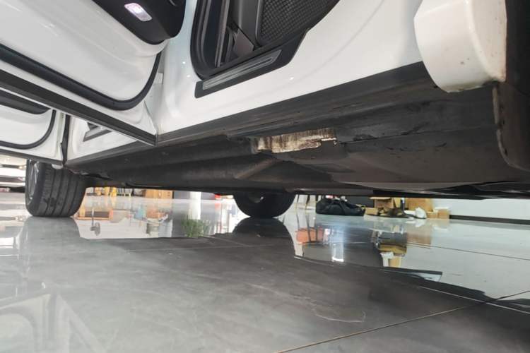 Used Audi Q5L 2020 Updated 40 TFSI Prestige Fashion Edition Left Side Sill