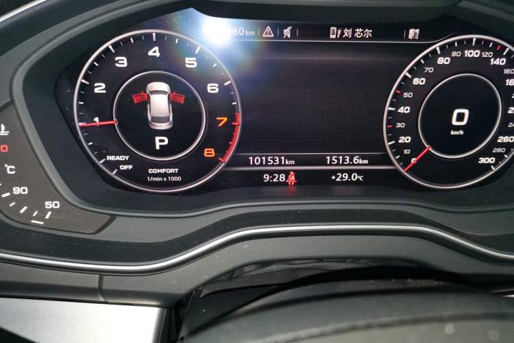 Used Audi Q5L 2020 40 TFSI Prestige Fashion Edition Odometer Close Up