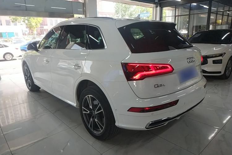 Used Audi Q5L 2020 45 TFSI Prestige Fashion Model Rear Left 45 Deg