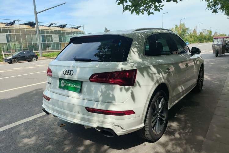 Used Audi Q5L 2020 Updated 40 TFSI Prestige Fashion Edition Rear Right 45 Deg