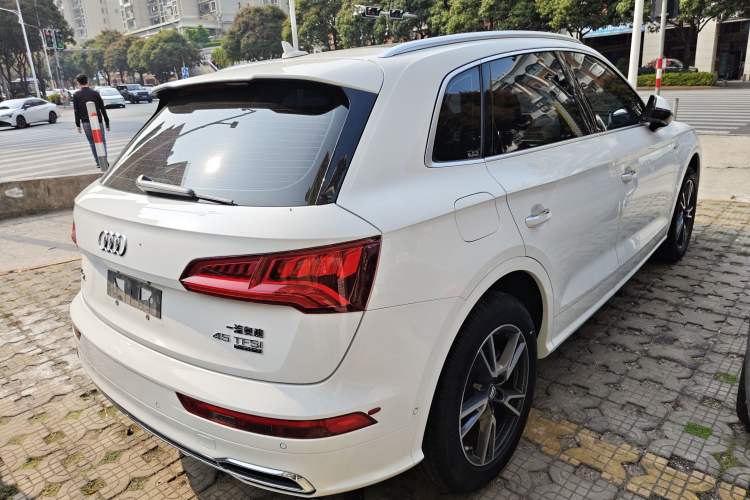 Used Audi Q5L 2020 45 TFSI Prestige Fashion Model Rear Right 45 Deg