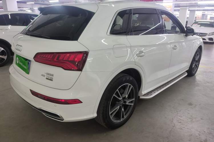 Used Audi Q5L 2020 Updated 40 TFSI Prestige Fashion Edition Rear Right 45 Deg