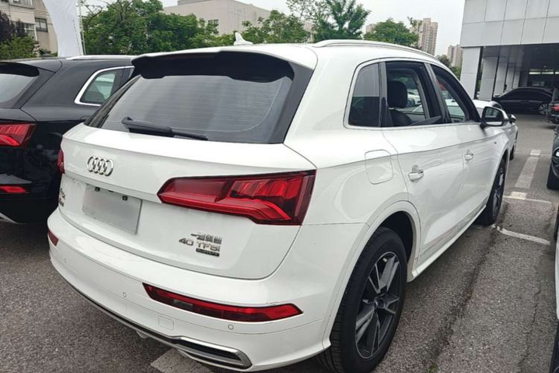 Used Audi Q5L 2020 Updated 40 TFSI Prestige Fashion Edition Rear Right 45 Deg