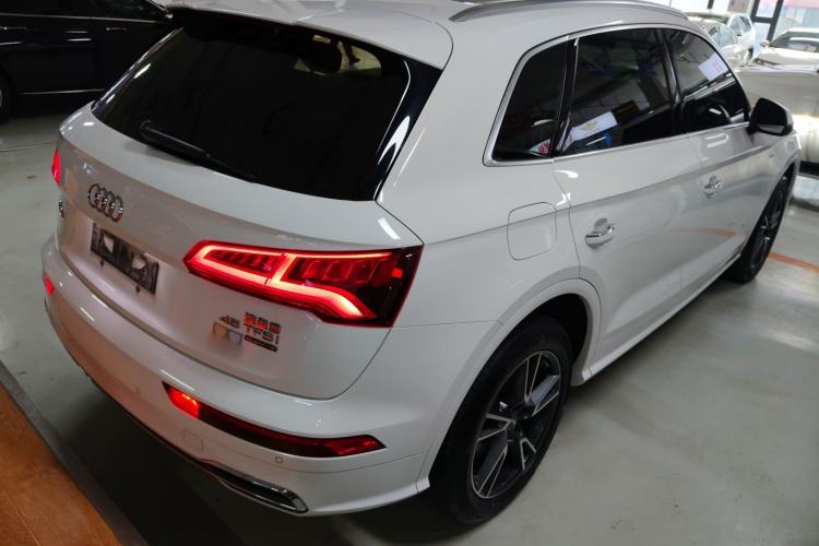 Used Audi Q5L 2020 Updated 40 TFSI Prestige Fashion Edition Rear Right 45 Deg