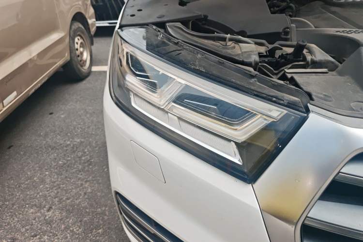 Used Audi Q5L 2020 40 TFSI Prestige Fashion Edition Right Front Headlight