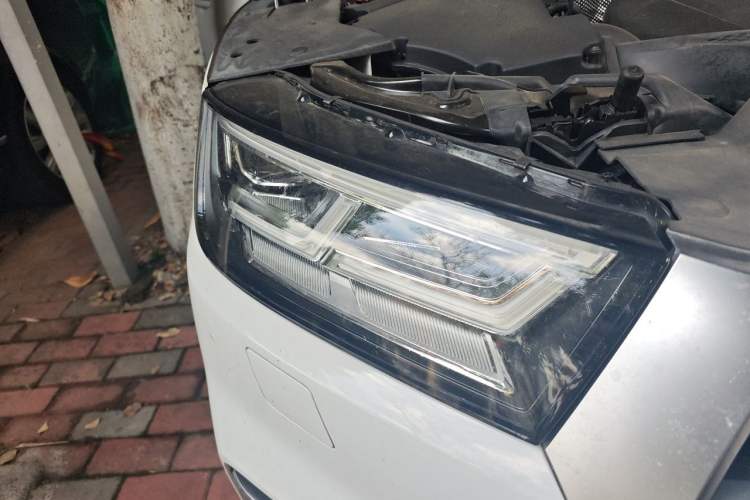 Used Audi Q5L 2020 40 TFSI Prestige Fashion Edition Right Front Headlight