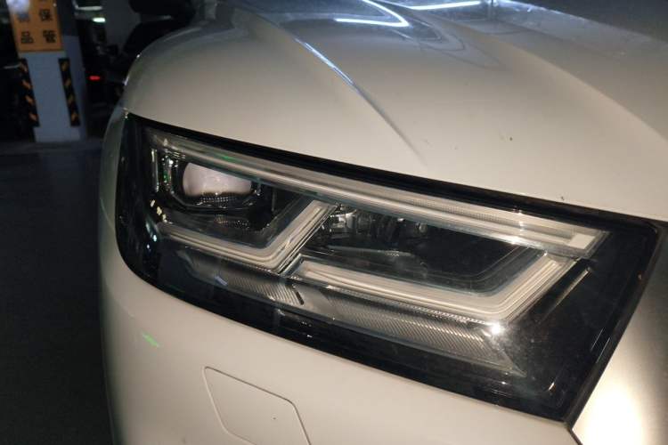 Used Audi Q5L 2020 40 TFSI Prestige Fashion Edition Right Front Headlight