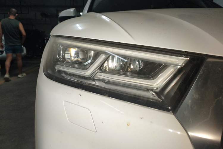 Used Audi Q5L 2020 Updated 40 TFSI Prestige Fashion Edition Right Front Headlight