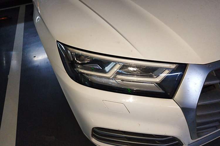 Used Audi Q5L 2020 Updated 40 TFSI Prestige Fashion Edition Right Front Headlight