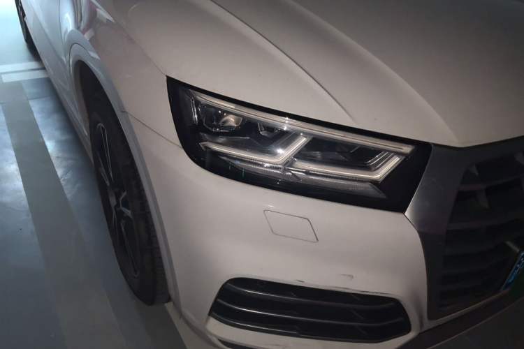 Used Audi Q5L 2020 Updated 40 TFSI Prestige Fashion Edition Right Front Headlight