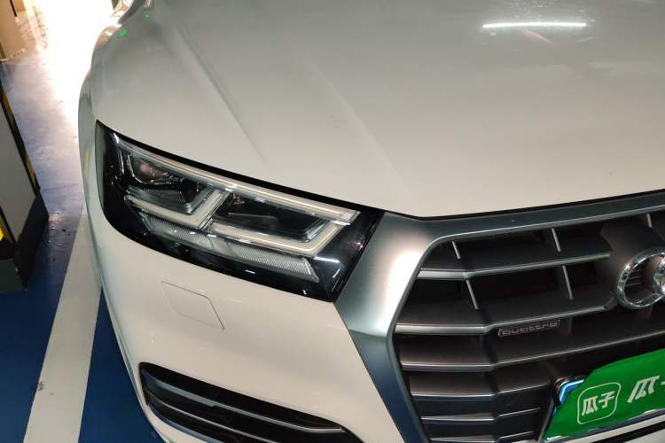 Used Audi Q5L 2020 Updated 40 TFSI Prestige Fashion Edition Right Front Headlight
