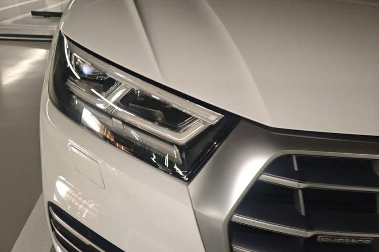 Used Audi Q5L 2020 40 TFSI Prestige Fashion Edition Right Front Headlight