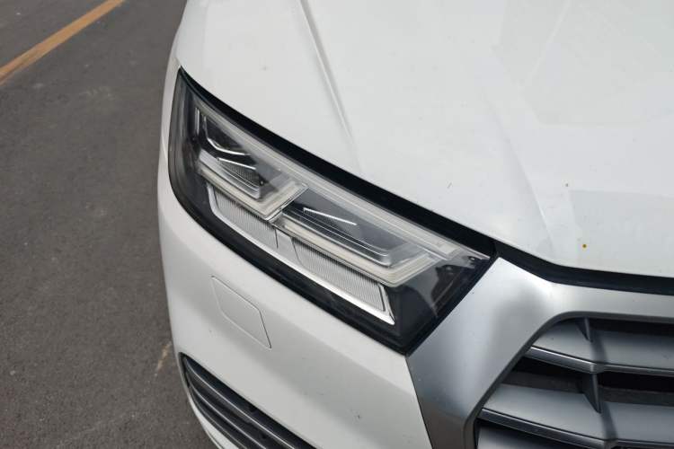 Used Audi Q5L 2020 Updated 40 TFSI Prestige Fashion Edition Right Front Headlight