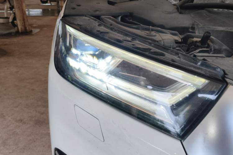 Used Audi Q5L 2020 40 TFSI Prestige Fashion Edition Right Front Headlight