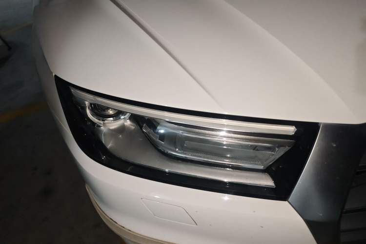 Used Audi Q5L 2020 40 TFSI Prestige Edition Right Front Headlight