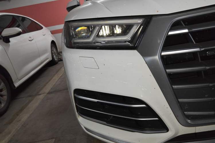 Used Audi Q5L 2020 40 TFSI Prestige Fashion Edition Right Front Headlight