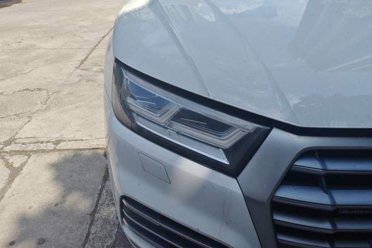 Used Audi Q5L 2020 Updated 40 TFSI Prestige Fashion Edition Right Front Headlight