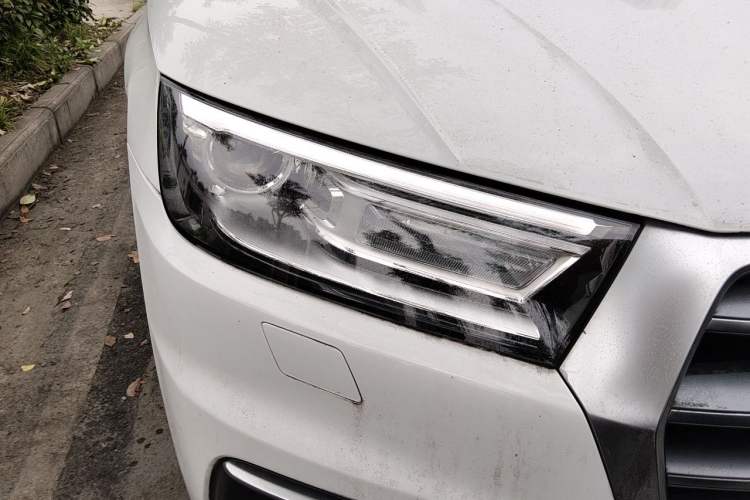 Used Audi Q5L 2020 40 TFSI Prestige Edition Right Front Headlight