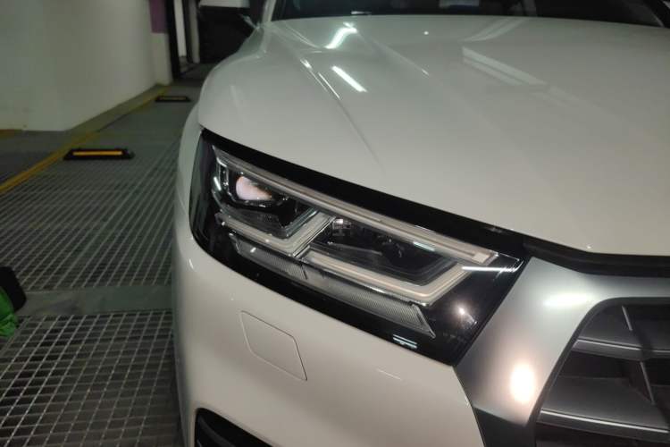 Used Audi Q5L 2020 Updated 40 TFSI Prestige Fashion Edition Right Front Headlight