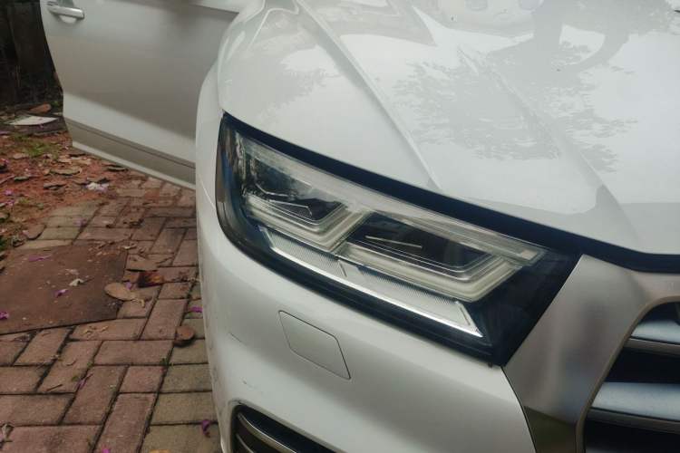 Used Audi Q5L 2020 Updated 40 TFSI Prestige Fashion Edition Right Front Headlight
