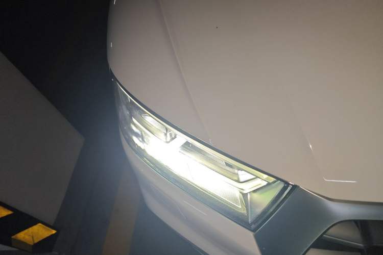 Used Audi Q5L 2020 Updated 40 TFSI Prestige Fashion Edition Right Front Headlight