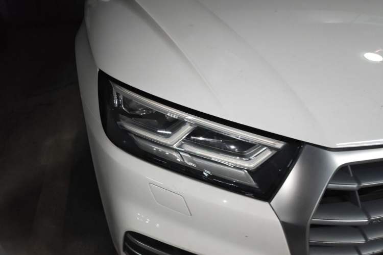Used Audi Q5L 2020 40 TFSI Prestige Fashion Edition Right Front Headlight