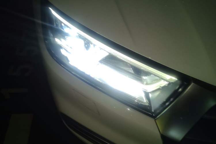 Used Audi Q5L 2020 Updated 40 TFSI Prestige Fashion Edition Right Front Headlight