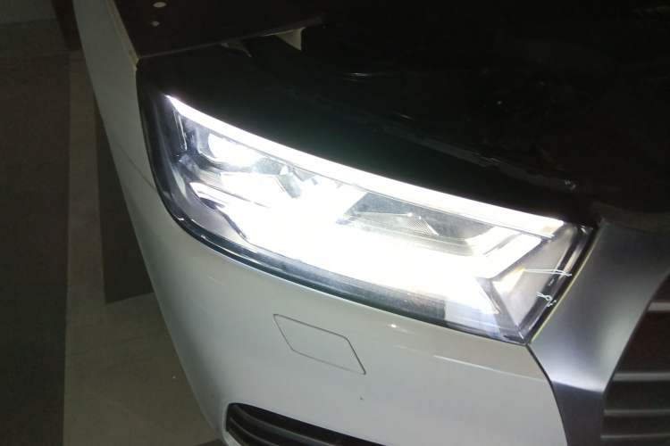 Used Audi Q5L 2020 40 TFSI Prestige Fashion Edition Right Front Headlight