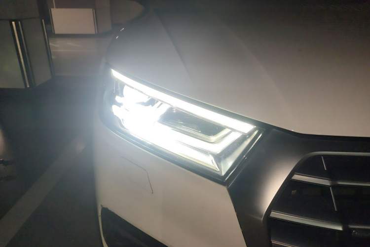 Used Audi Q5L 2020 45 TFSI Prestige Luxury Sport Edition Right Front Headlight
