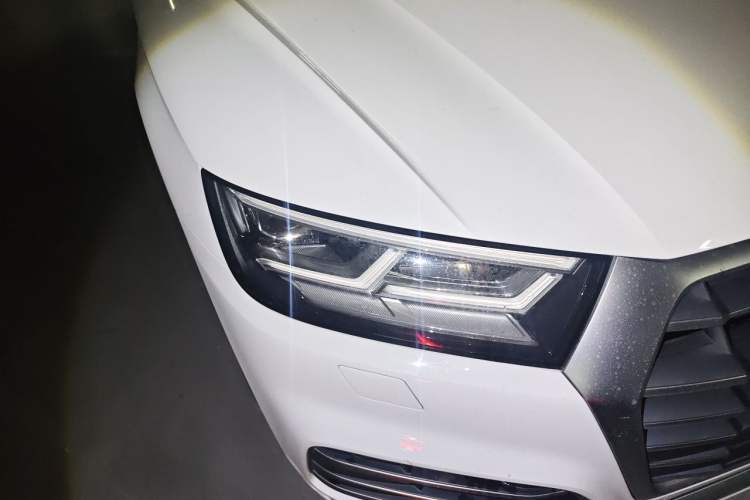 Used Audi Q5L 2020 Updated 40 TFSI Prestige Fashion Edition Right Front Headlight