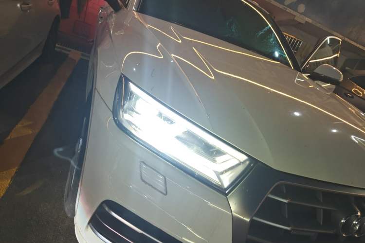 Used Audi Q5L 2020 Updated 40 TFSI Prestige Fashion Edition Right Front Headlight