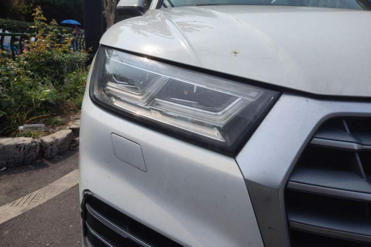 Used Audi Q5L 2020 40 TFSI Prestige Edition Right Front Headlight
