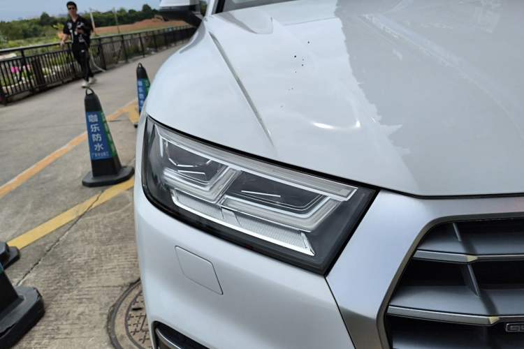 Used Audi Q5L 2020 40 TFSI Prestige Fashion Edition Right Front Headlight