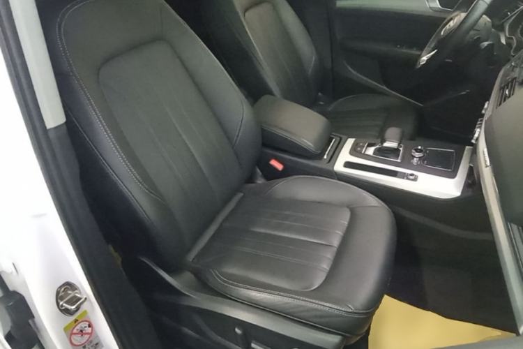 Used Audi Q5L 2020 Updated 40 TFSI Prestige Fashion Edition Right Front Seat