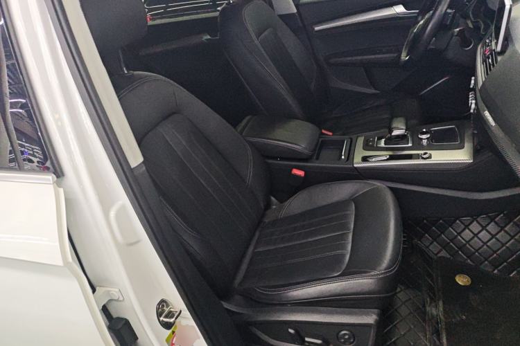 Used Audi Q5L 2020 45 TFSI Prestige Fashion Model Right Front Seat