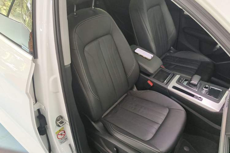 Used Audi Q5L 2020 Updated 40 TFSI Prestige Fashion Edition Right Front Seat