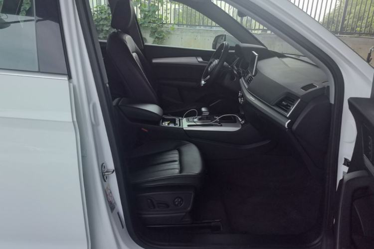 Used Audi Q5L 2020 Updated 40 TFSI Prestige Fashion Edition Right Front Seat